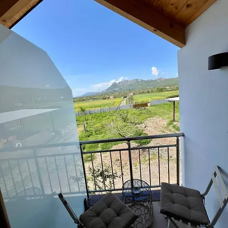 Tringa - Mrizi I Zanave Bed and breakfast 3*