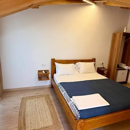 Tringa - Mrizi I Zanave Bed and breakfast Fishte