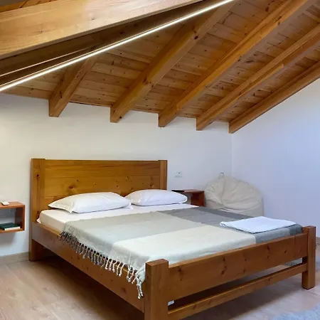 Tringa - Mrizi I Zanave Bed and breakfast 3*