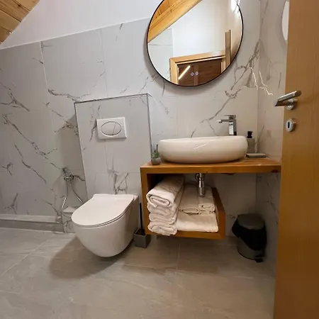 Tringa - Mrizi I Zanave Bed & Breakfast