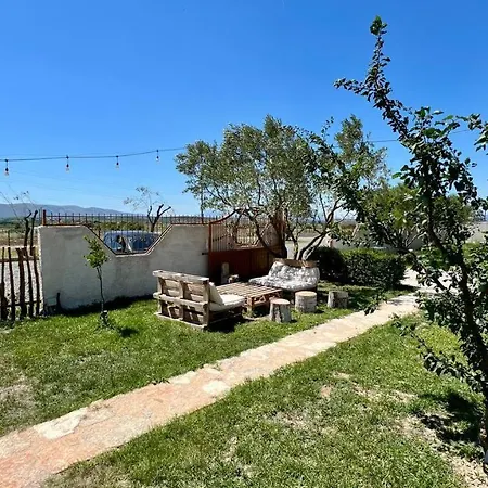 Tringa - Mrizi I Zanave Bed & Breakfast