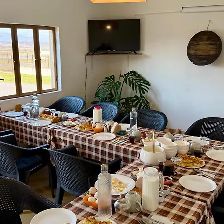 Tringa - Mrizi I Zanave Bed and Breakfast
