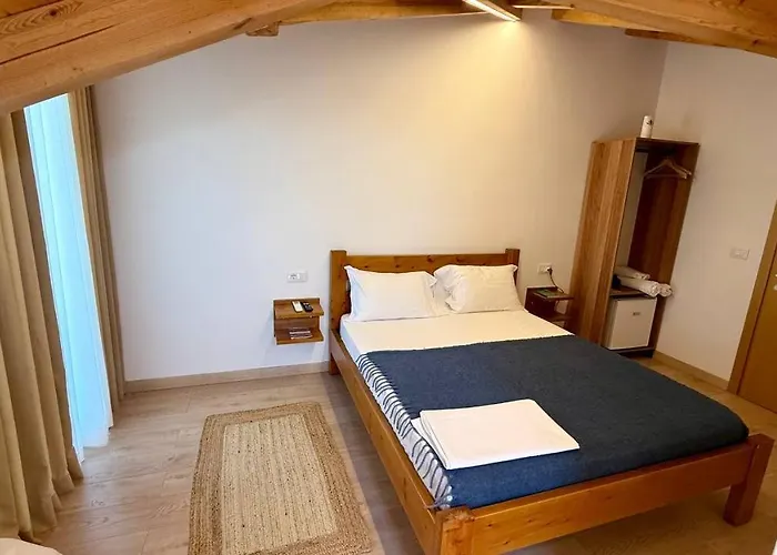 Tringa - Mrizi I Zanave Bed & Breakfast Fishte