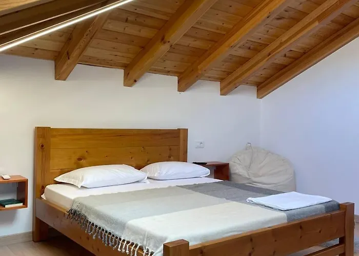 Tringa - Mrizi I Zanave Bed & Breakfast 3*